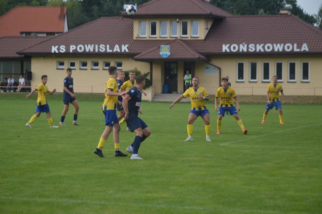 Powiślak Końskowola - MKS Czarni 1947 Dęblin