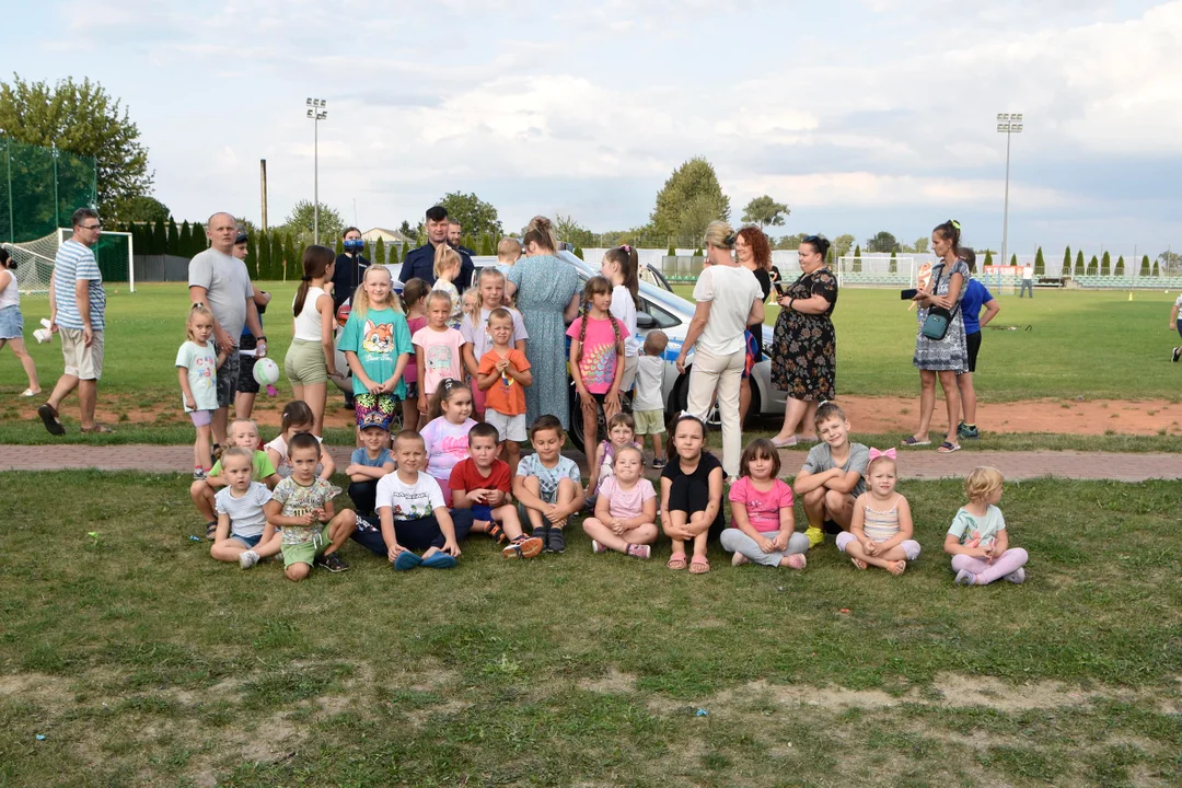 Ostatni wakacyjny piknik w Kąkolewnicy. Wakacje przenoszą się do innych miejscowości (ZDJĘCIA) - Zdjęcie główne