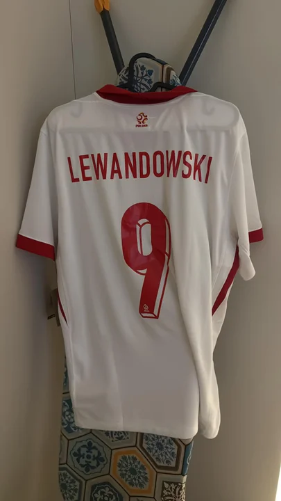 Koszulki na licytacjach dla Adasia Iwanejko