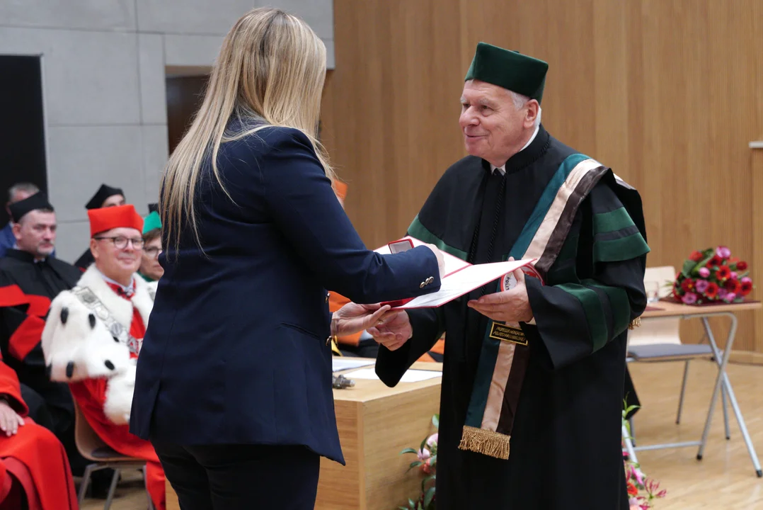 Politechnika Lubelska ma nowych Honorowych Profesorów. Tytuł otrzymali byli rektorzy