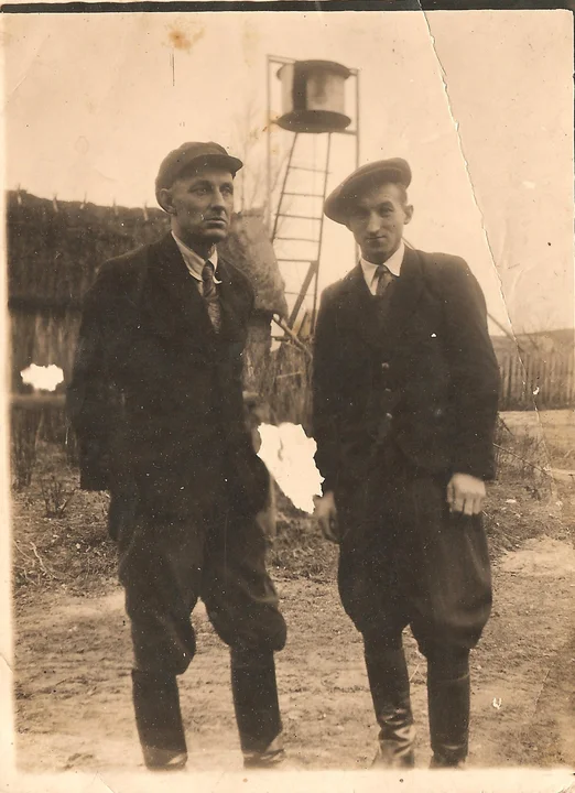 Dawne życie zapisane na szklanych kliszach. Niezwykła opowieść o Stefanie Siudalskim, mieszkańcu wsi pod Garwolinem, cz. 2