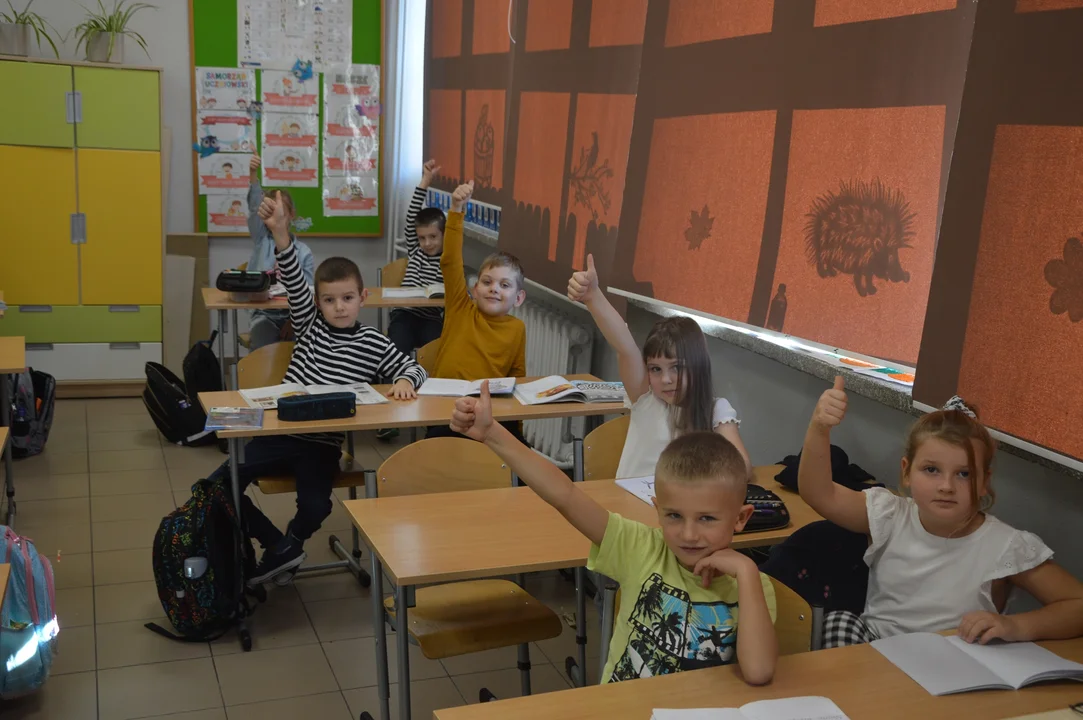 Uczniowie z SP nr 9 przy ZSO nr 1 im. KEN