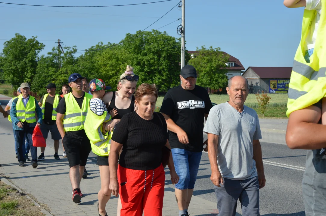 Poniedziałkowa akcja protestacyjna producentów malin w Opolu Lubelskim