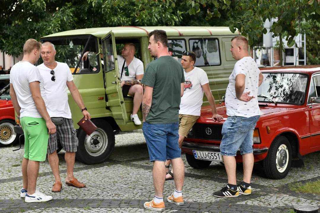 Nostalgiczne chwile i emocje. Zlot "klasyków" motoryzacji w Łukowie (ZDJĘCIA) - Zdjęcie główne