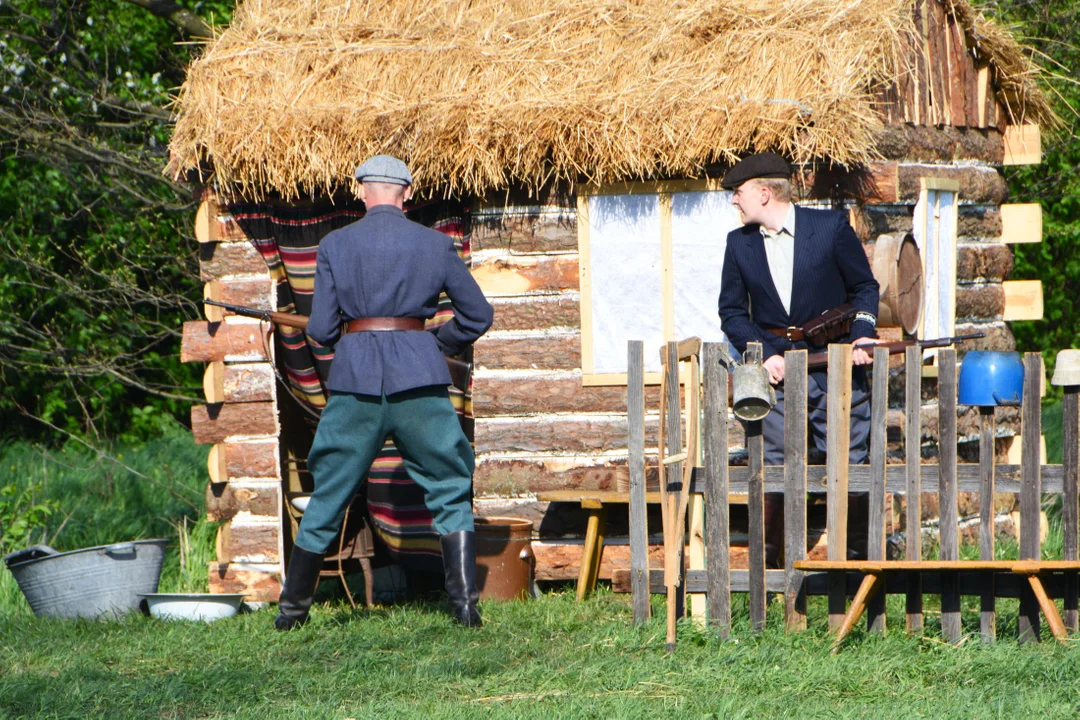 Rekonstrukcja Józefów Duży cz.1