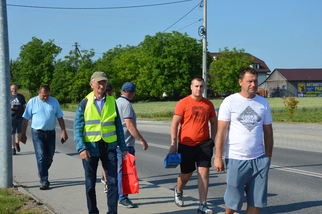 Poniedziałkowa akcja protestacyjna producentów malin w Opolu Lubelskim