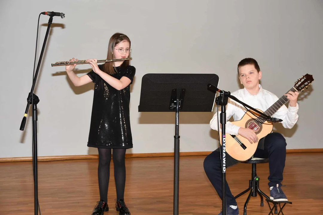 NOWOROCZNY KONCERT UCZNIÓW PAŃSTWOWEJ SZKOŁY MUZYCZNEJ W ŁUKOWIE
