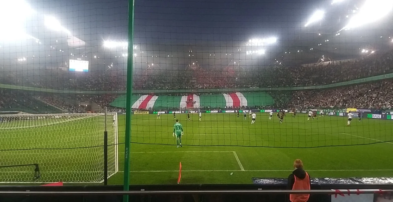 Uczniowie ze Stoczka kibicowali w Warszawie (zdjęcia) Na meczu Ekstraklasy Legia Warszawa-Pogoń Szczecin