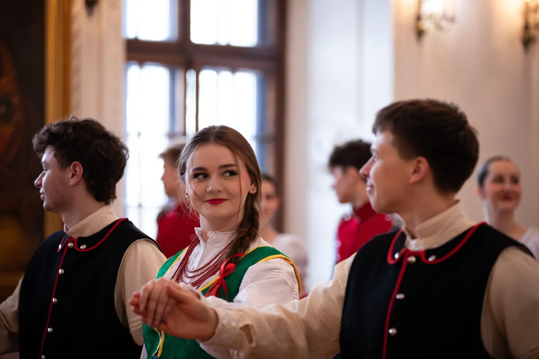 Polonez ZS 2 w Sali Rycerskiej