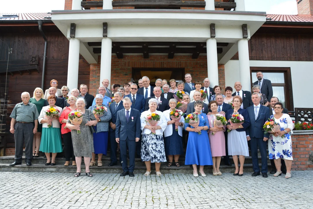 „Złote Gody” w gminie Michów świętowało 30 par małżeńskich. ZDJĘCIA - Zdjęcie główne