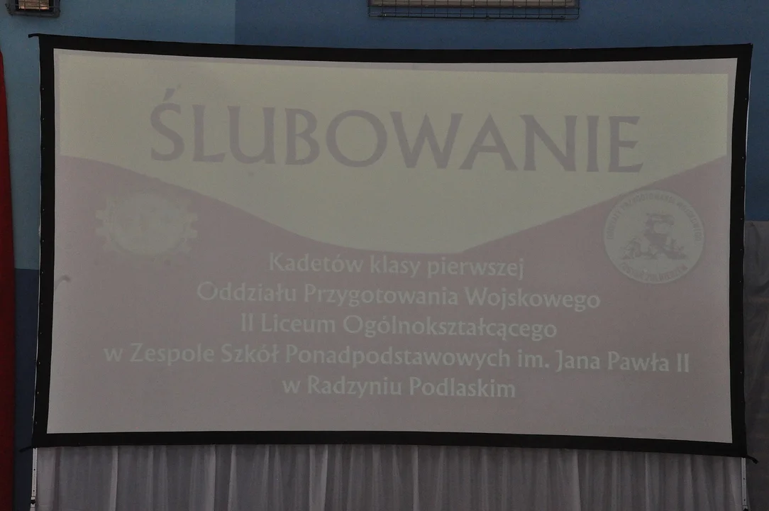 Uroczyste ślubowanie kadetów w Oddziale Przygotowania Wojskowego w II Liceum Ogólnokształczącym  ZSP im. Jana Pawła II w Radzyniu Podlaskim.