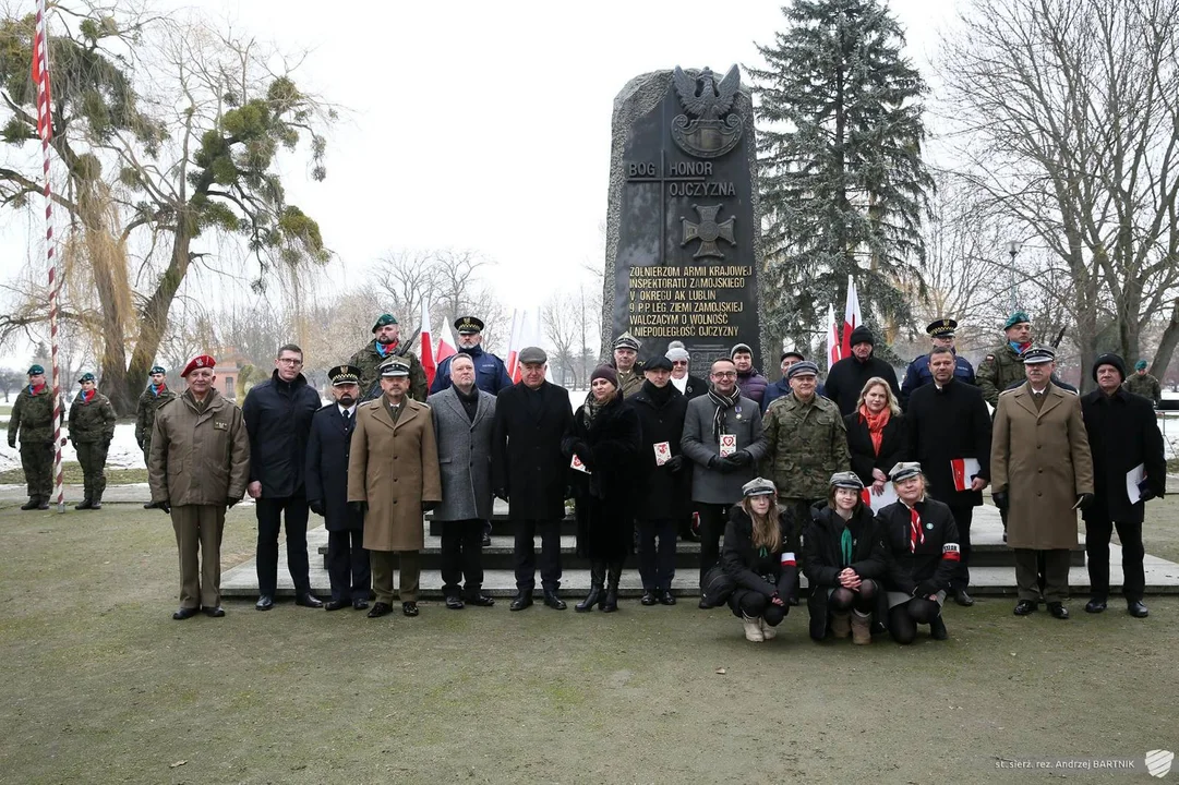 Zamość zatrzymał się, by oddać hołd wielkim bohaterom (foto) - Zdjęcie główne