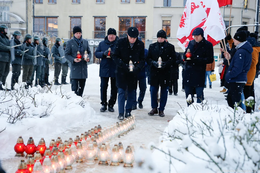 Lublin: 41. rocznica wprowadzenia stanu wojennego w Polsce. Oddano hołd ofiarom - Zdjęcie główne