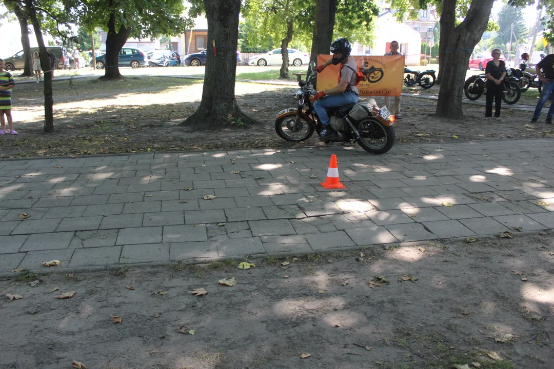 Wąwolnica w rytmie klasycznych silników – Puchar Weteranów Szos znów zachwycił publiczność