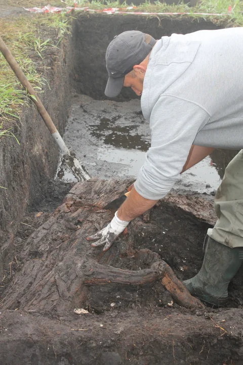 Archeolodzy kontynuują prace na Lubelszczyźnie. Tym razem prowadzili wykopaliska w rejonie dawnej fosy