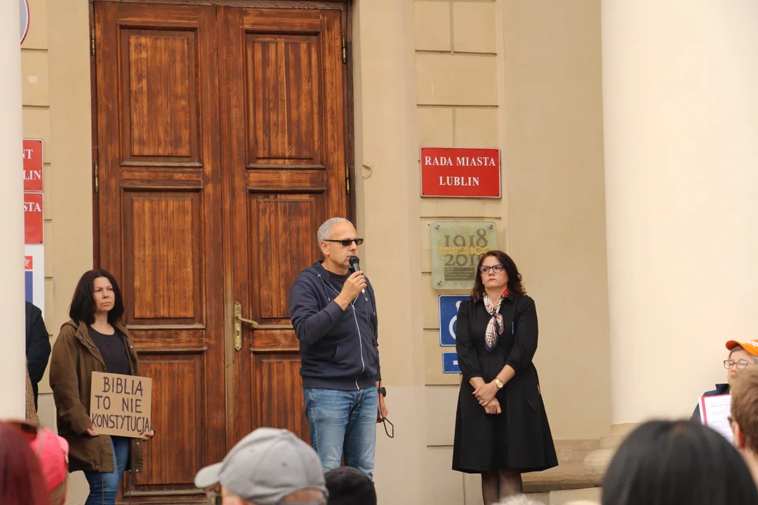 "Ani jednej więcej". Protest w Lublinie po śmierci ciężarnej Doroty