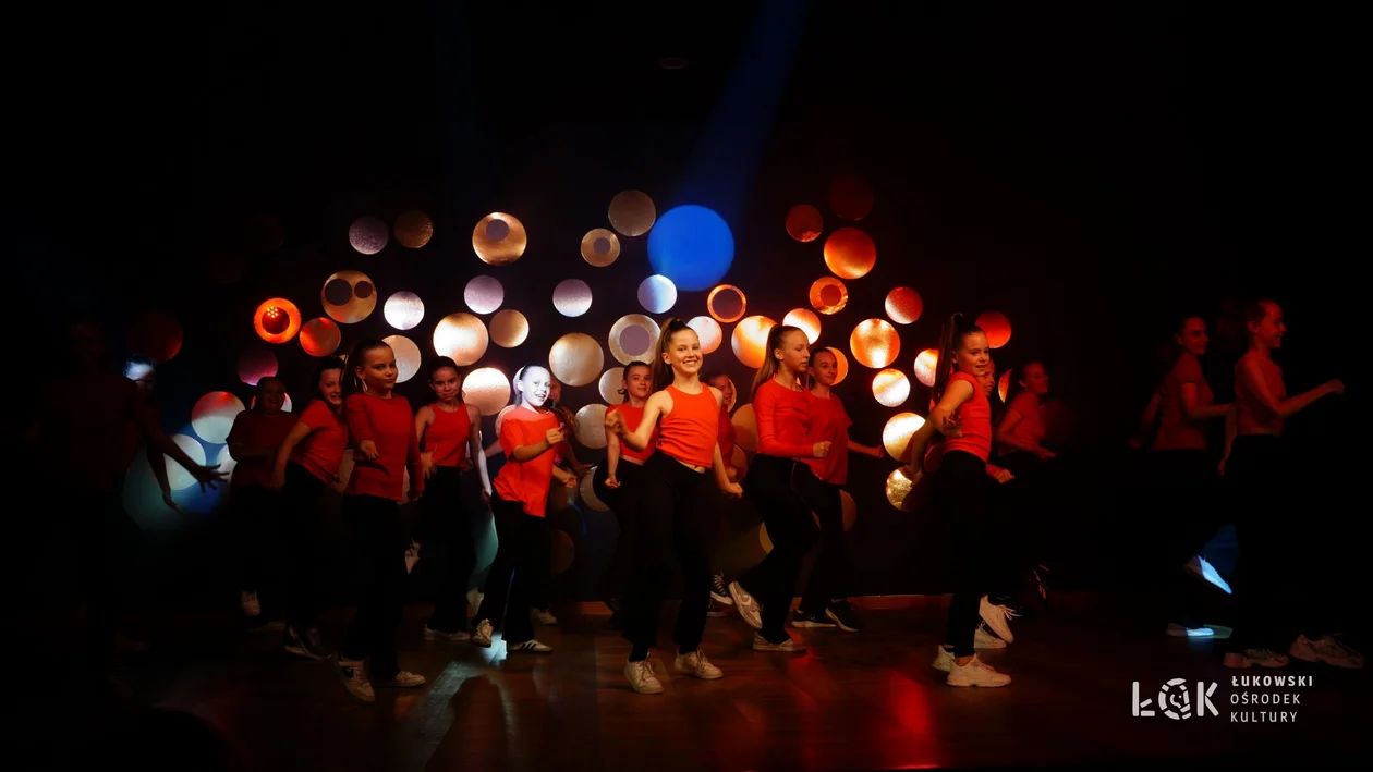 Koncert taneczny „Witajcie w naszej bajce” w wykonaniu ŁOK Dance Factory