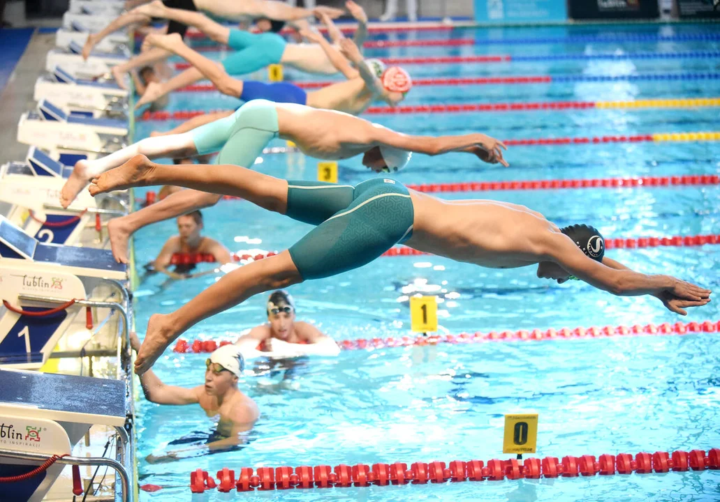 Pływackie Mistrzostwa Polski 15-latków. Sportowe emocje w Lublinie [ZDJĘCIA] - Zdjęcie główne