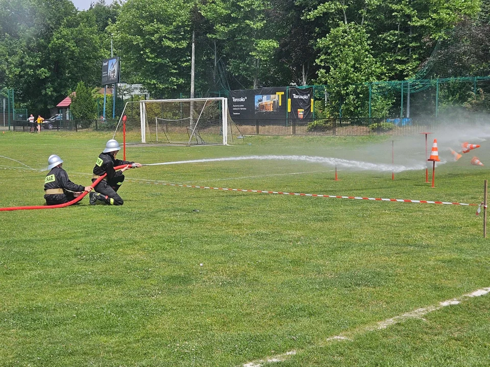 Strażacki duch walki pomimo upału – za nami Międzygminne Zawody Sportowo-Pożarnicze Gmin Nałęczów i Wąwolnica 2025 (galeria)