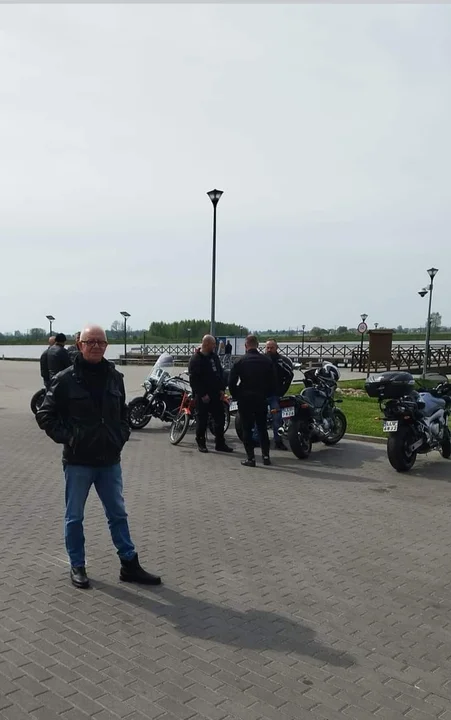 Motoweterani i miłośnicy starej motoryzacji zaprosili na Retro Niedzielę