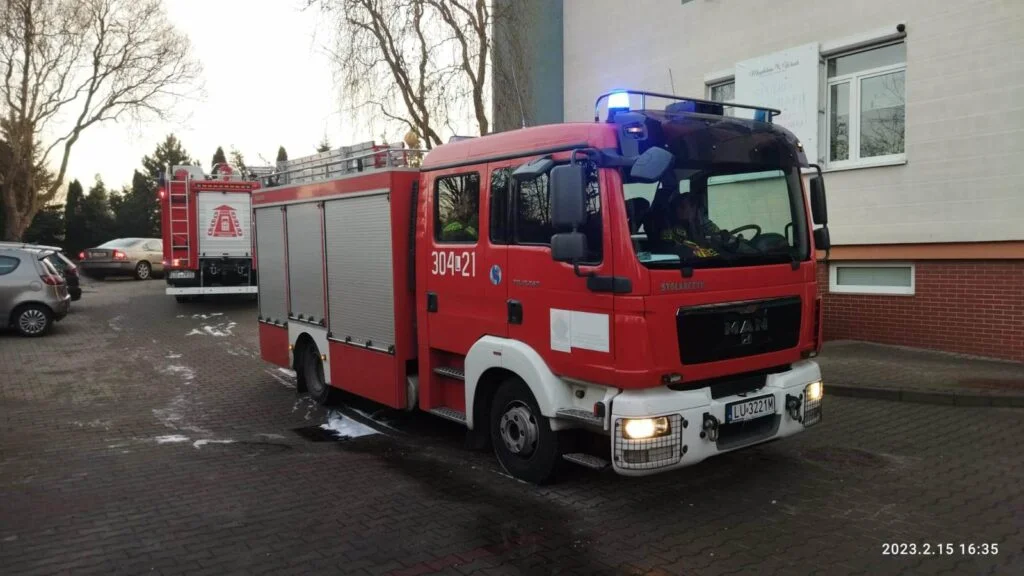 Lublin: Pożar bloku przy ul. Relaksowej. Nadzór Budowlany sprawdzi czy można tam mieszkać