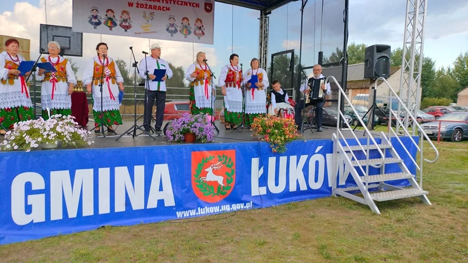 Międzypowiatowy Jarmark Zespołów Folklorystycznych "Złoty Kur Ziemi Łukowskiej"