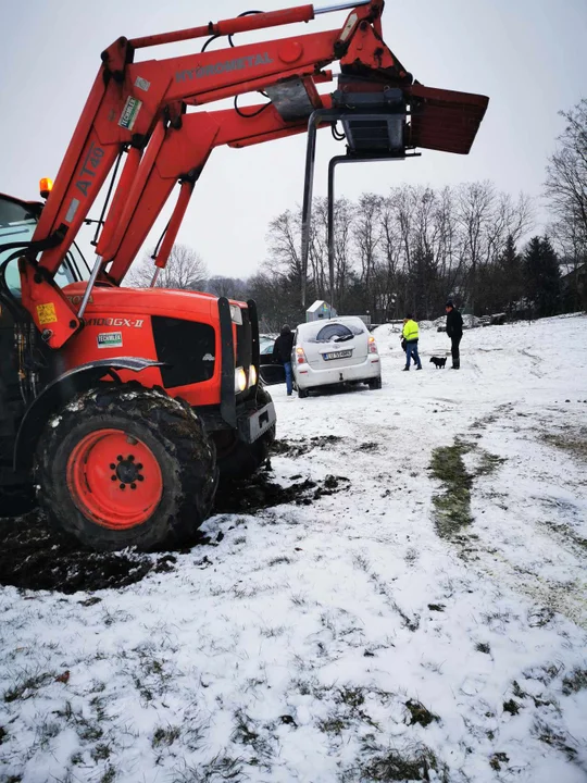 Ciągnik zablokował drogę w Kijanach