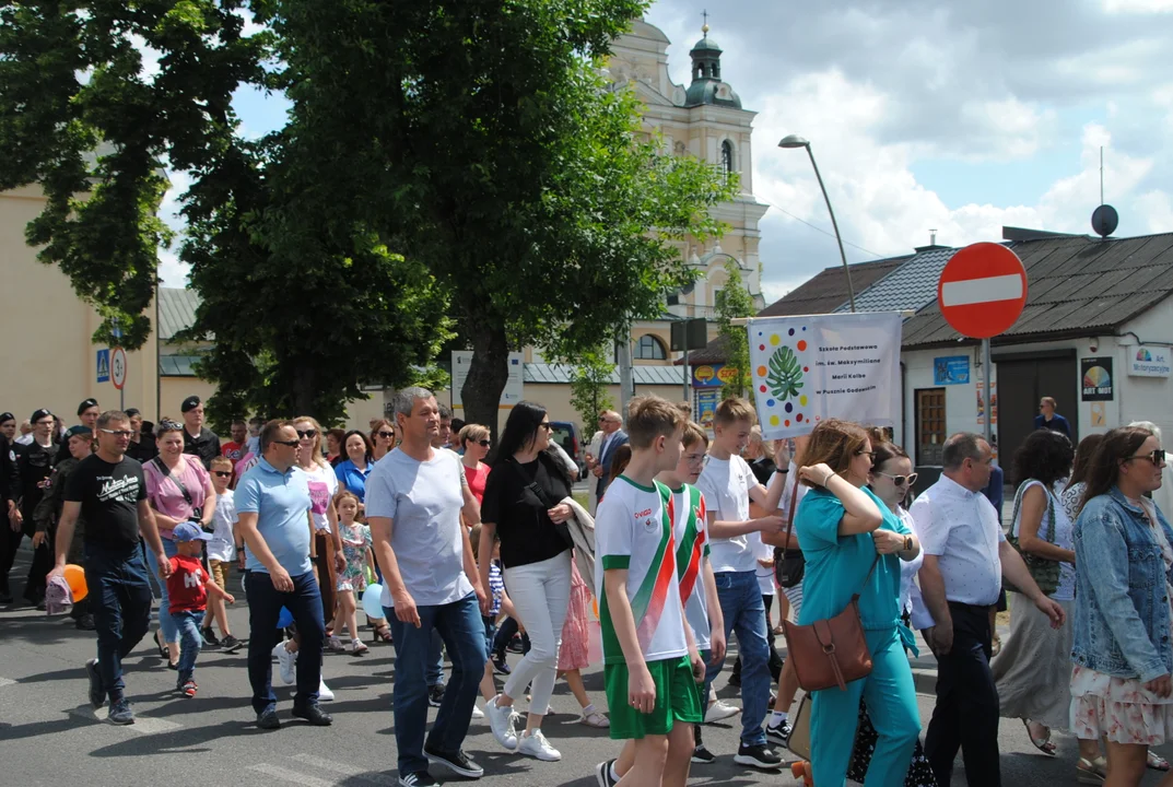 Jarmark Opolski rozpoczął się barwnym korowodem