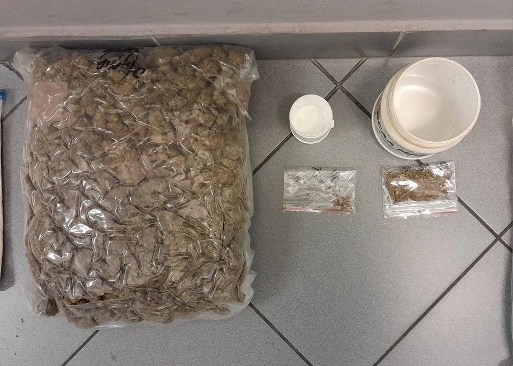 Skuteczna akcja policjantów z Garwolina – 6,5 kg przejętych narkotyków, zatrzymania i areszty