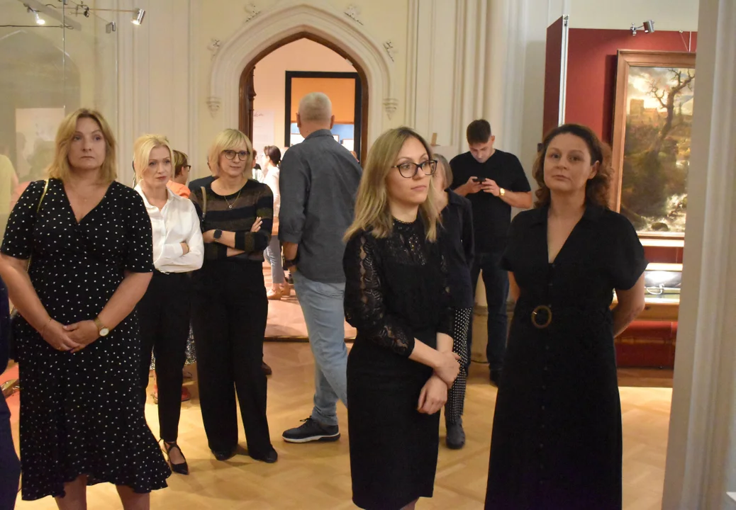 Wernisaż „Między sztuką a sercem – akwarelowa opowieść o Pani na Puławach”