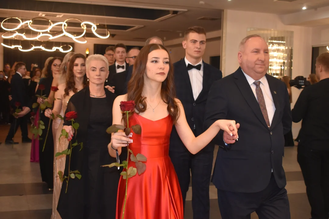 Polonez maturzystów ZST w Puławach