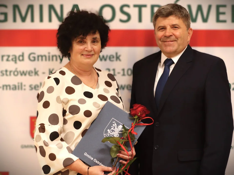 Nagrody wójta gminy Ostrówek dla nauczycieli
