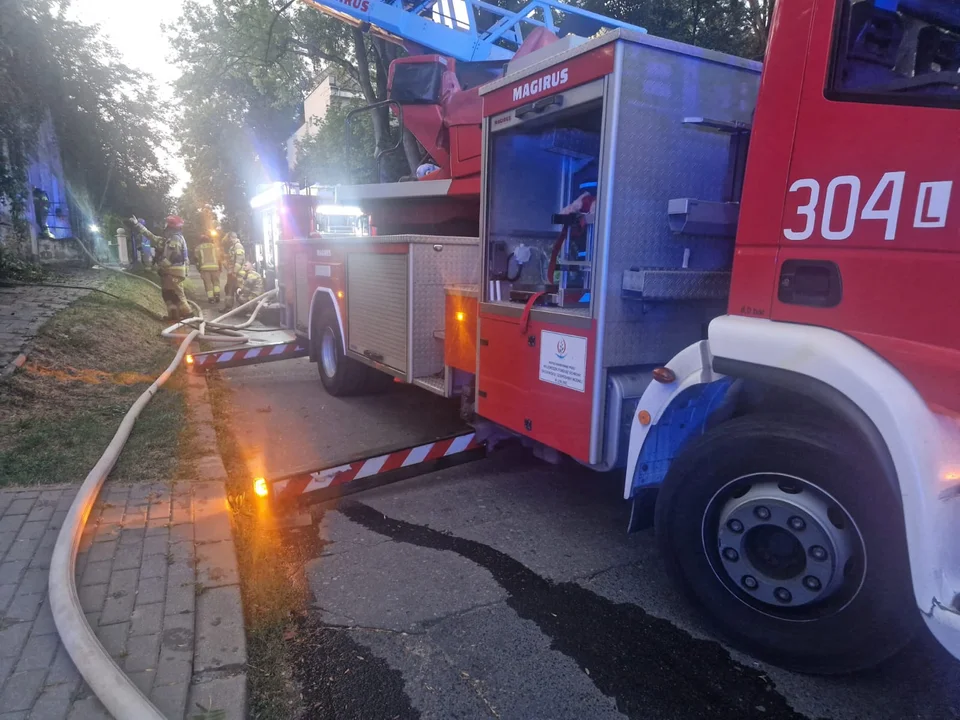 Lublin: Tragiczny pożar kamienicy. Policjanci i strażacy podają wstępne ustalenia