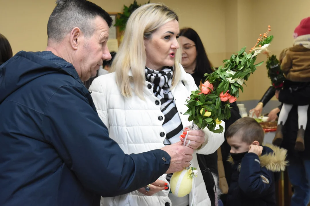 Piękne ozdoby wielkanocne na kiermaszu w Anielinie