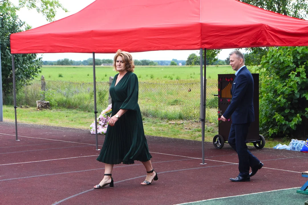 Szkoła Podstawowa w Radoryżu Kościelnym ma nowego patrona. To znany pisarz