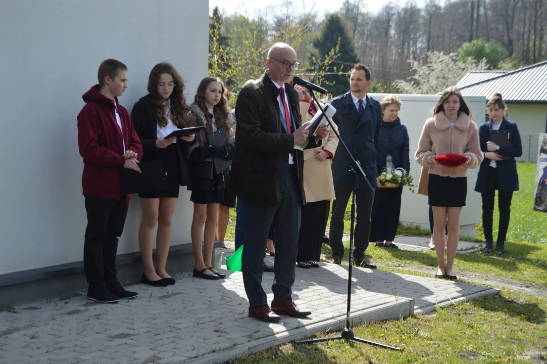 Posadzenie Dębu Pamięci ppor. rez. Stanisławowi Fabisiewiczowi w Zarzeczu