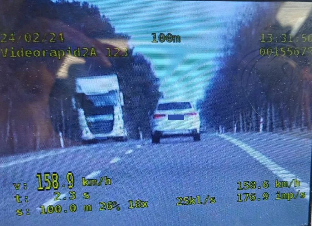 Powiat bialski: Surowe kary dla dwóch kierowców BMW za "zbyt ciężką nogę". Spieszyli się na przejście graniczne - Zdjęcie główne