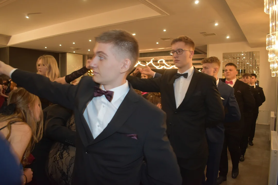 Polonez maturzystów ZST w Puławach