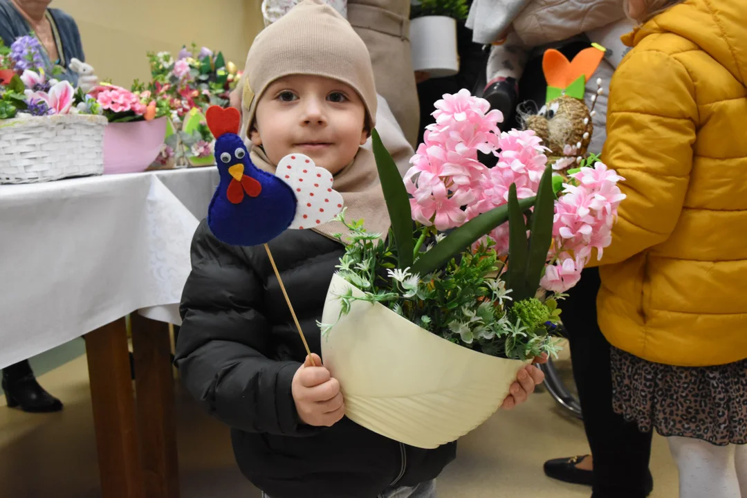 Piękne ozdoby wielkanocne na kiermaszu w Anielinie