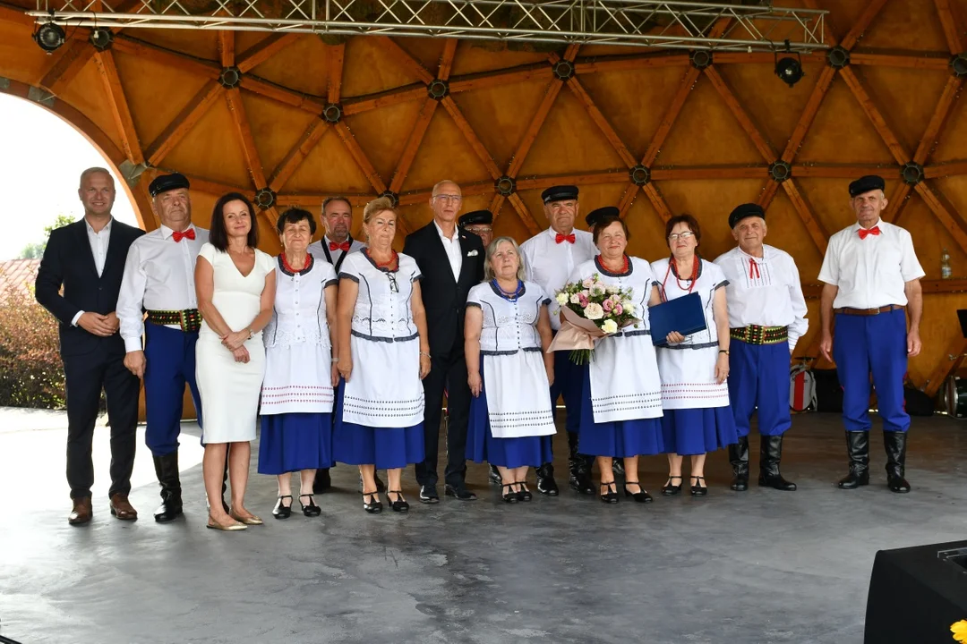 Adamowski Dzień Folkloru. Ludowa impreza na Placu Niedźwiedzim w Adamowie [ZDJĘCIA] - Zdjęcie główne