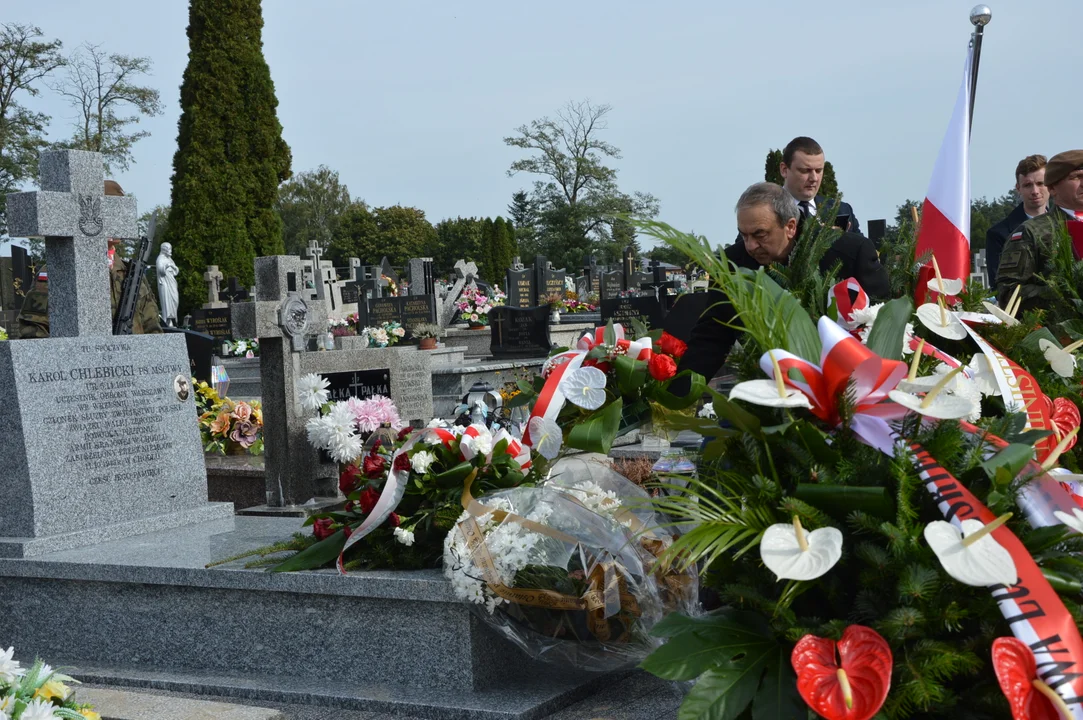 Odsłonięcie nagrobka żołnierza AK Karola Chlebickiego w Chodlu