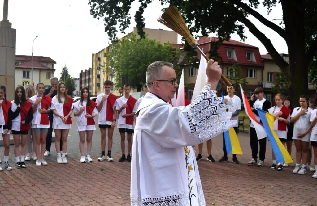 Powiat Łukowski upamiętnia ks. Brzóskę