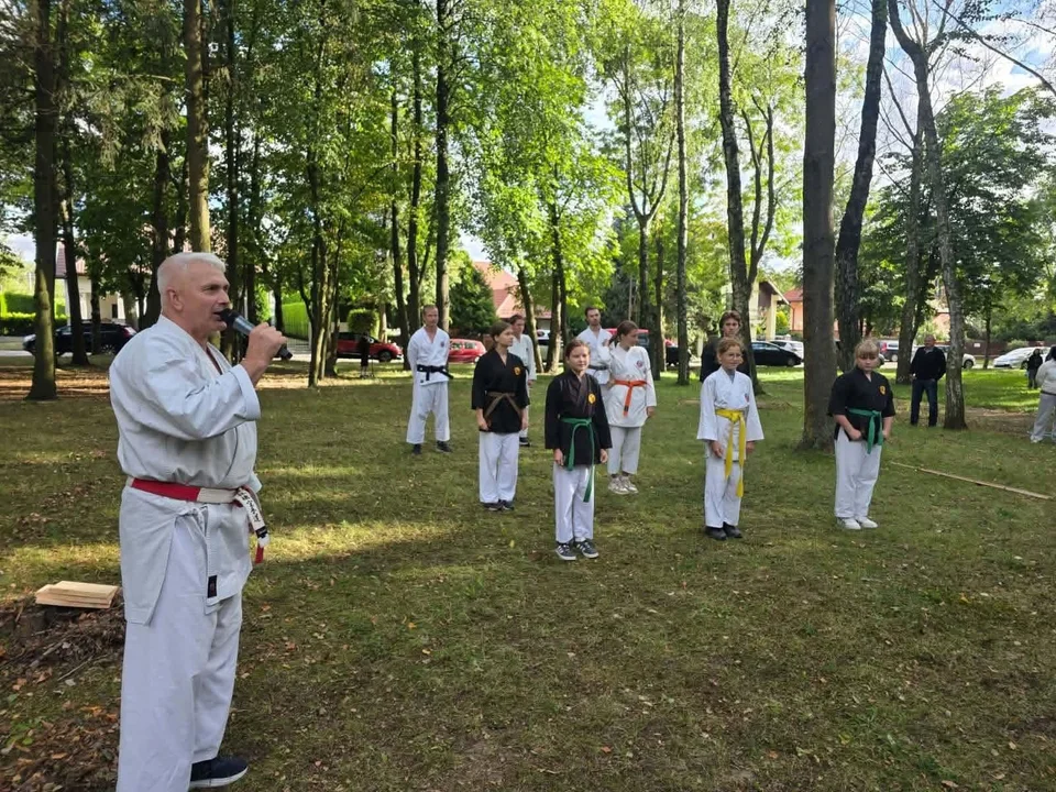 Karate, cheerleaderki, kultowe auta i potańcówka. Tak bawili się mieszkańcy [ZDJĘCIA]