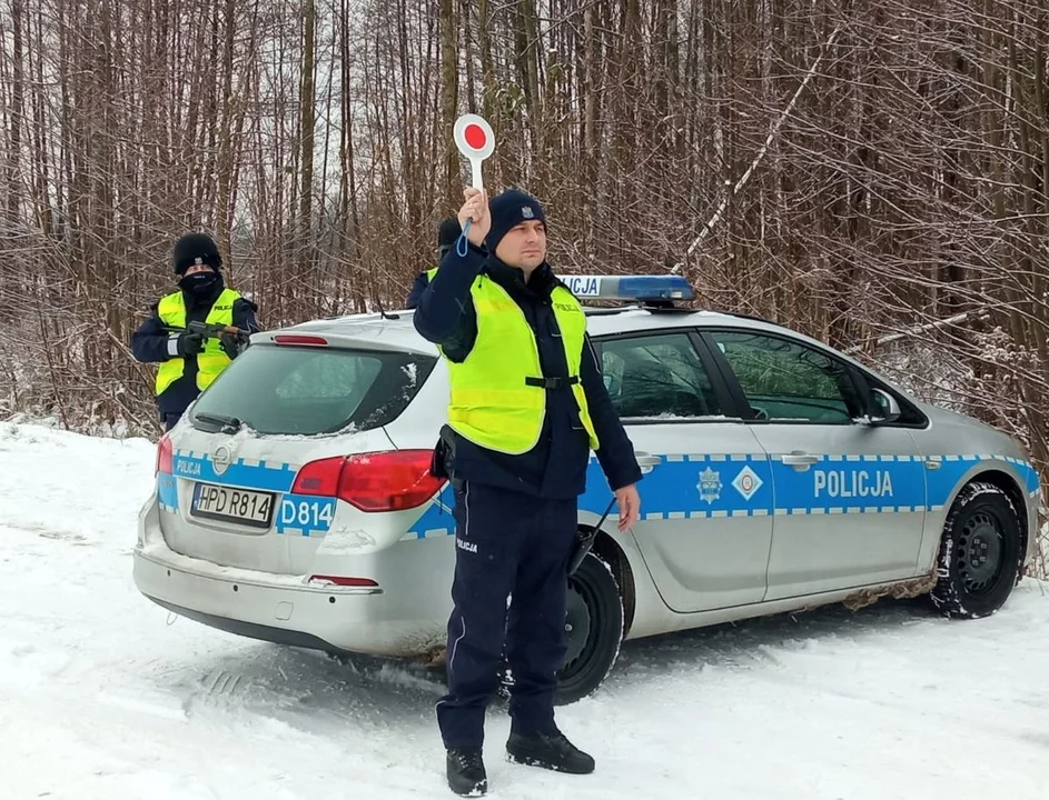 Województwo lubelskie: Uzbrojeni przestępcy napadli na kantor i próbowali uciekać. To policyjne ćwiczenia