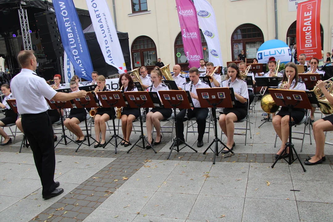 Orkiestra i chór na Annowaniu w Lubartowie (zdjęcia) - Zdjęcie główne