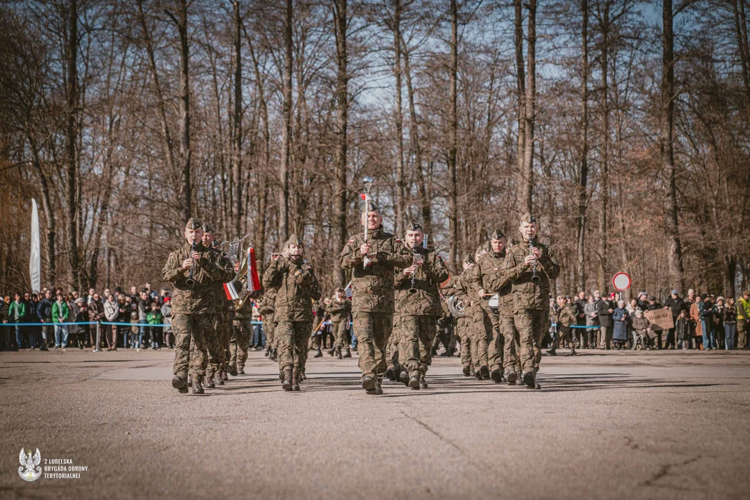 „Ferie z WOT” zakończone przysięgą. 130 nowych terytorialsów dołączyło do lubelskiej brygady
