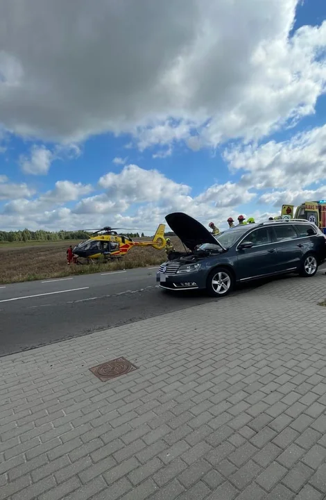 Poranny wypadek w Adamowie. Jedna osoba ranna, interweniował śmigłowiec LPR - Zdjęcie główne