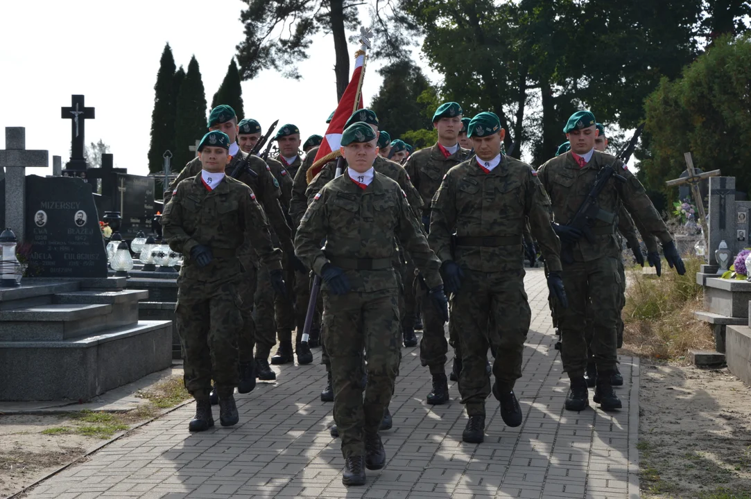 Odsłonięcie nagrobka żołnierza AK Karola Chlebickiego w Chodlu