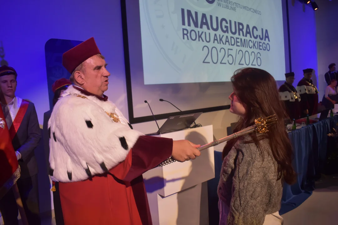Uniwersytet Medyczny w Lublinie zaczyna rok. Rektor: "Mamy rekordową rekrutację"