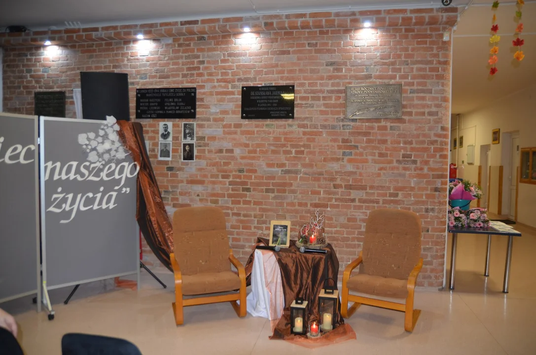 Promocja tomiku poezji Haliny Adamczuk